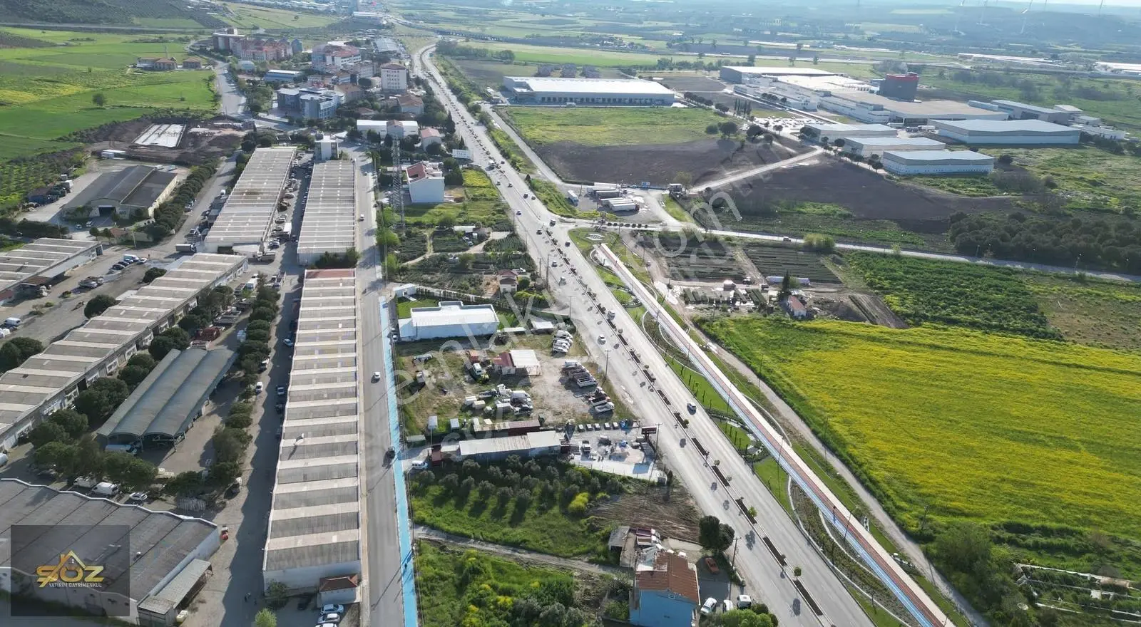 Ana Yol Üstü Satılık Ticari İmarlı 1560m2 Arsa - Görsel 4