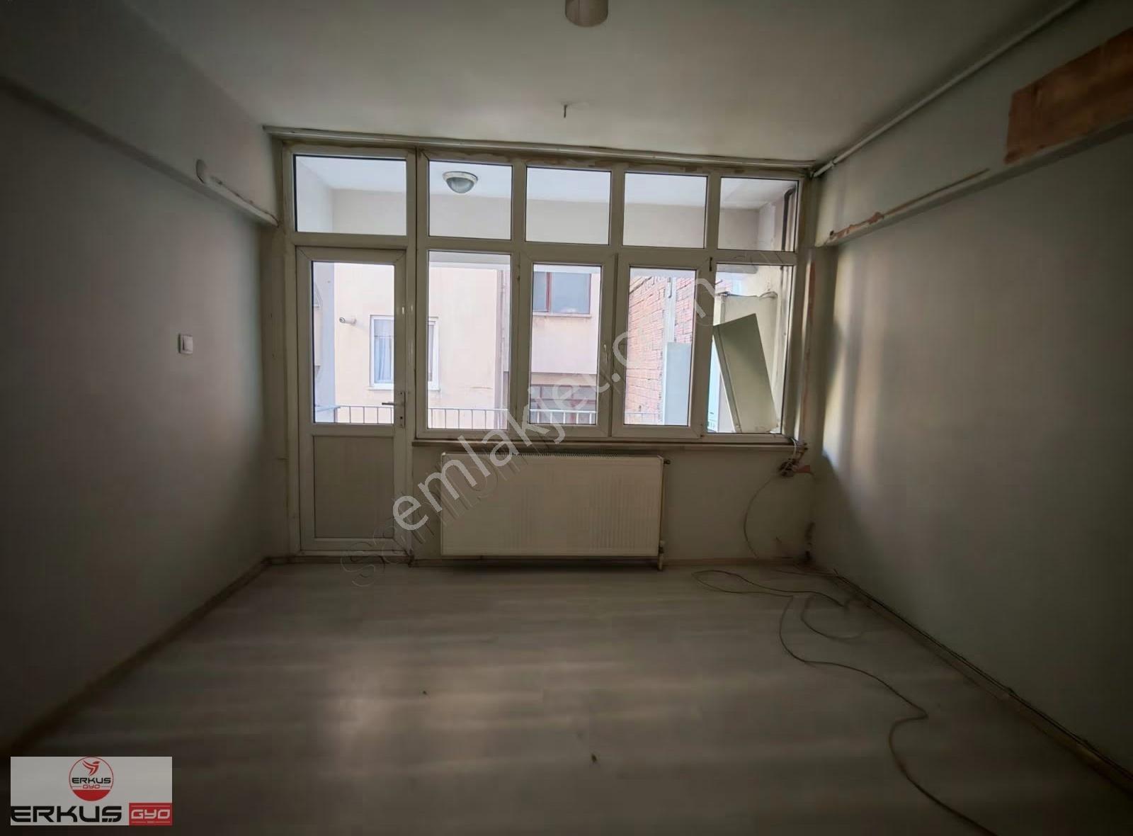 Kiralık 3+1 Daire Topraklık Mah Halley Oteli Karşısı Yenı Boyalı - Görsel 8