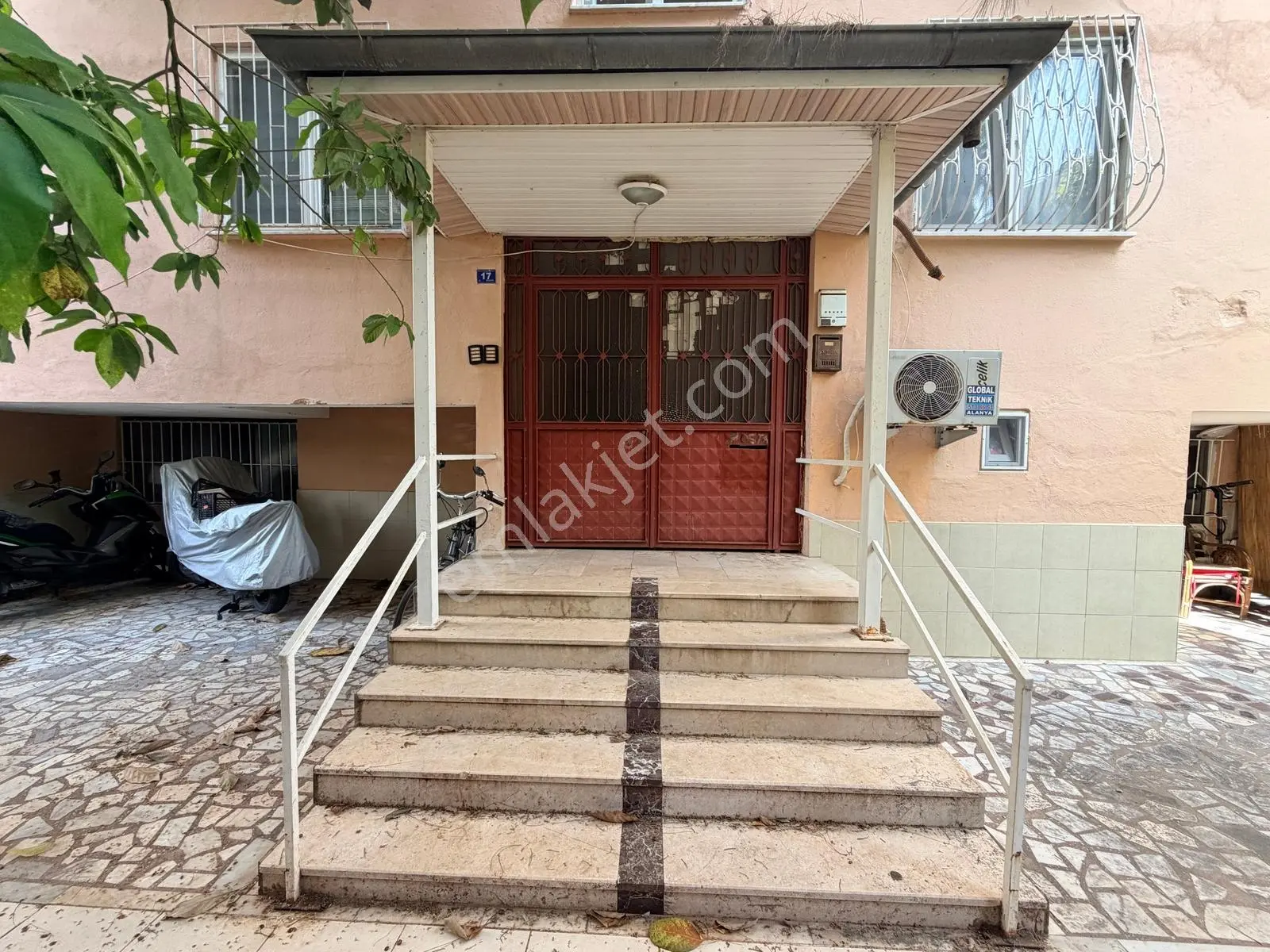 Emlakparktan Güllerpınarında Kısmi Eşyalı Kiralık 3+1 Daire - Görsel 3