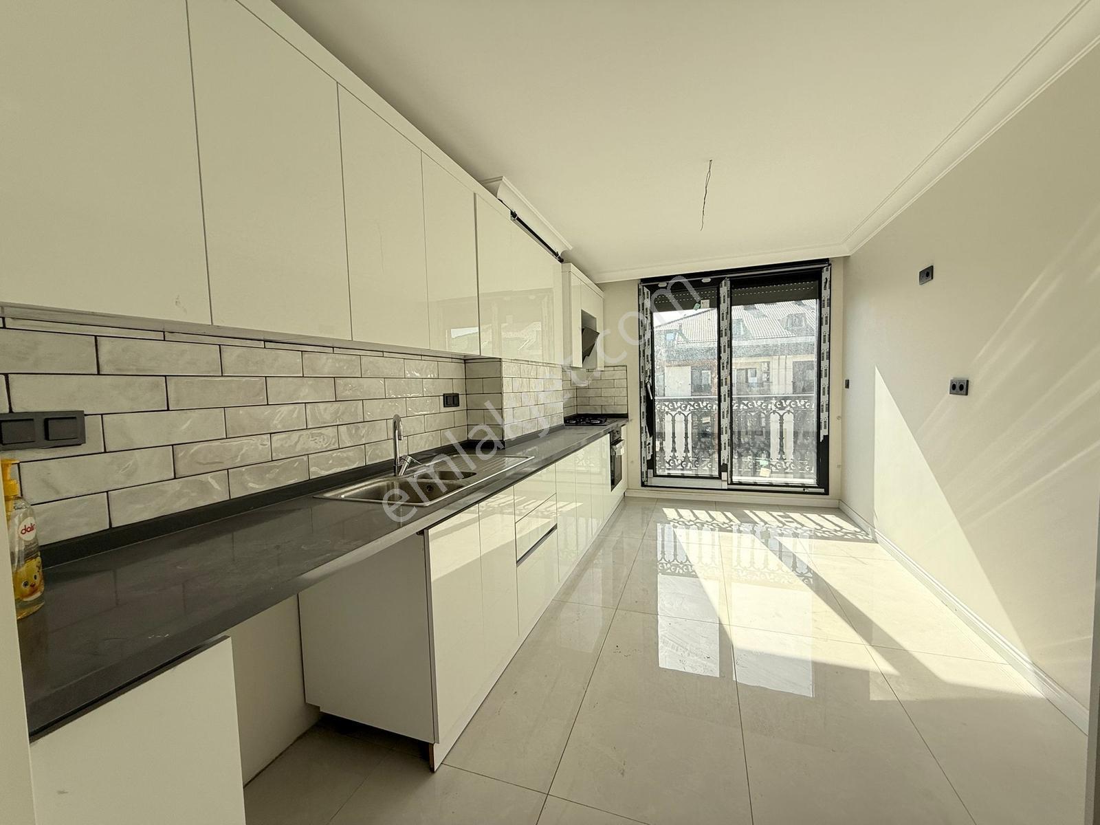 Bahçelievlerde Yeni Binada 170 M² 3+1 Lüks Daire - Görsel 17