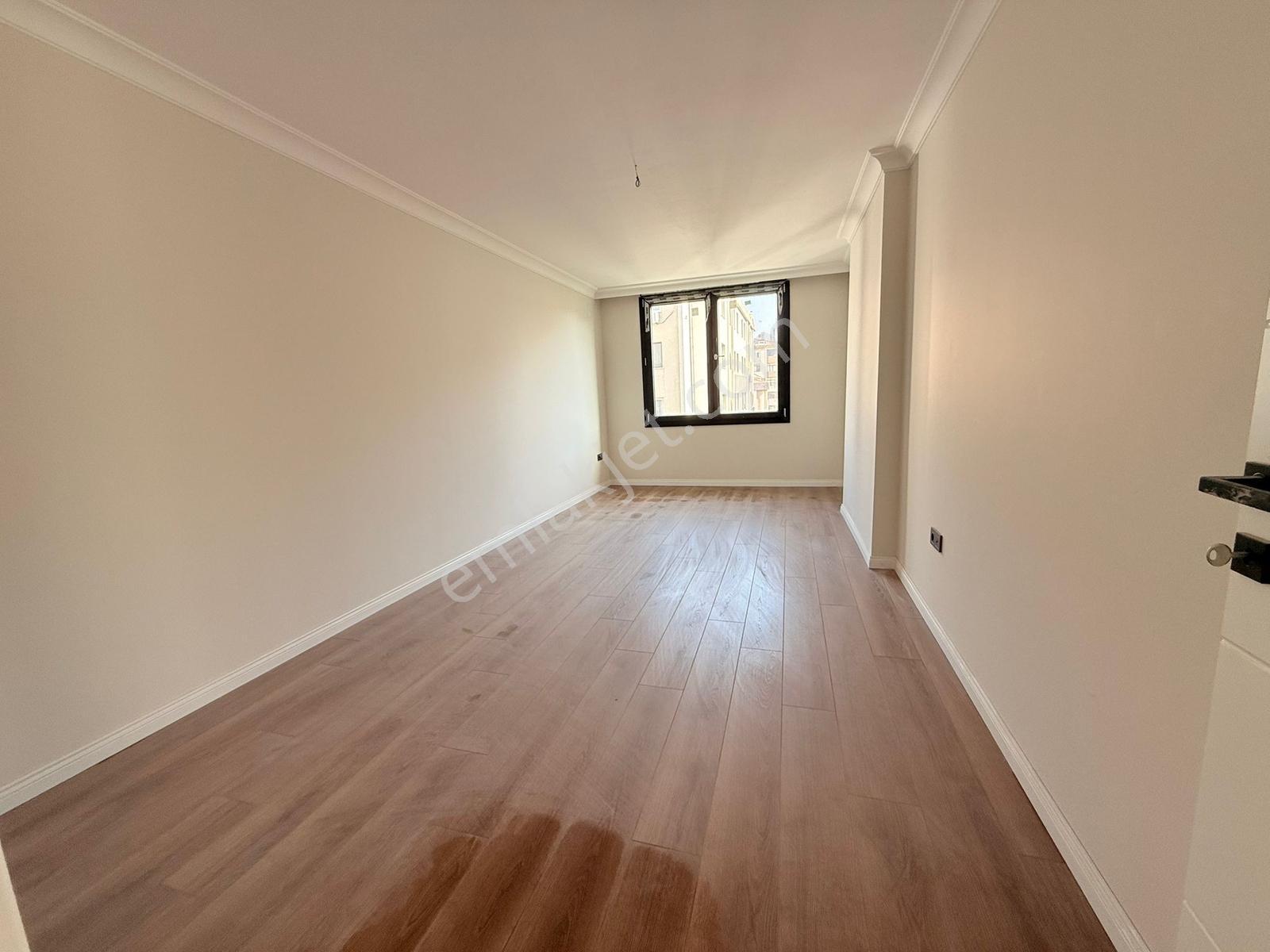 Bahçelievlerde Yeni Binada 170 M² 3+1 Lüks Daire - Görsel 20