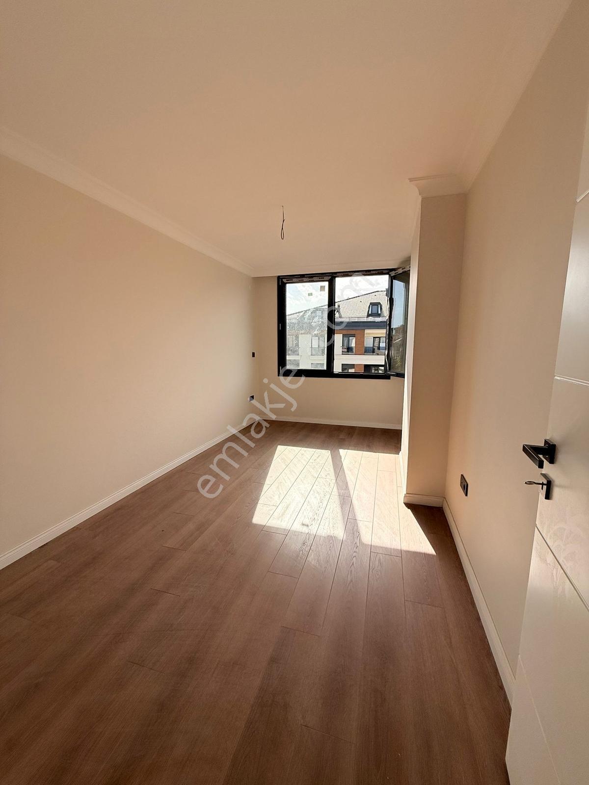 Bahçelievlerde Yeni Binada 170 M² 3+1 Lüks Daire - Görsel 15