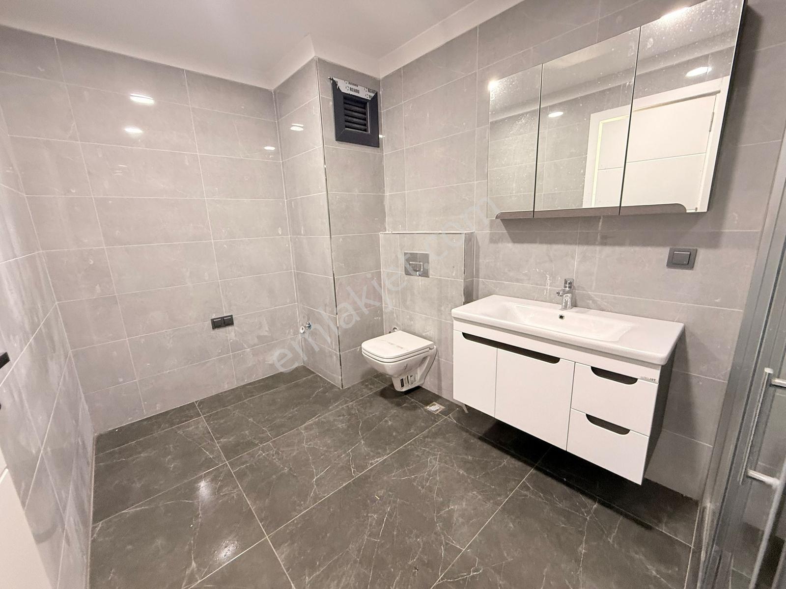 Bahçelievlerde Yeni Binada 170 M² 3+1 Lüks Daire - Görsel 21