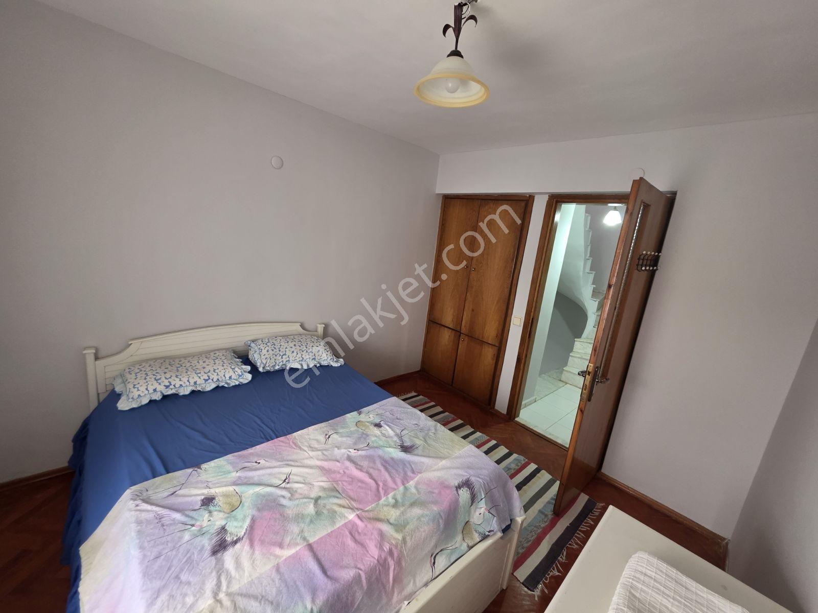 Doğanbey'de Mavi Bayraklı Denize Sıfır Tripleks 4+1 Villa - Görsel 28