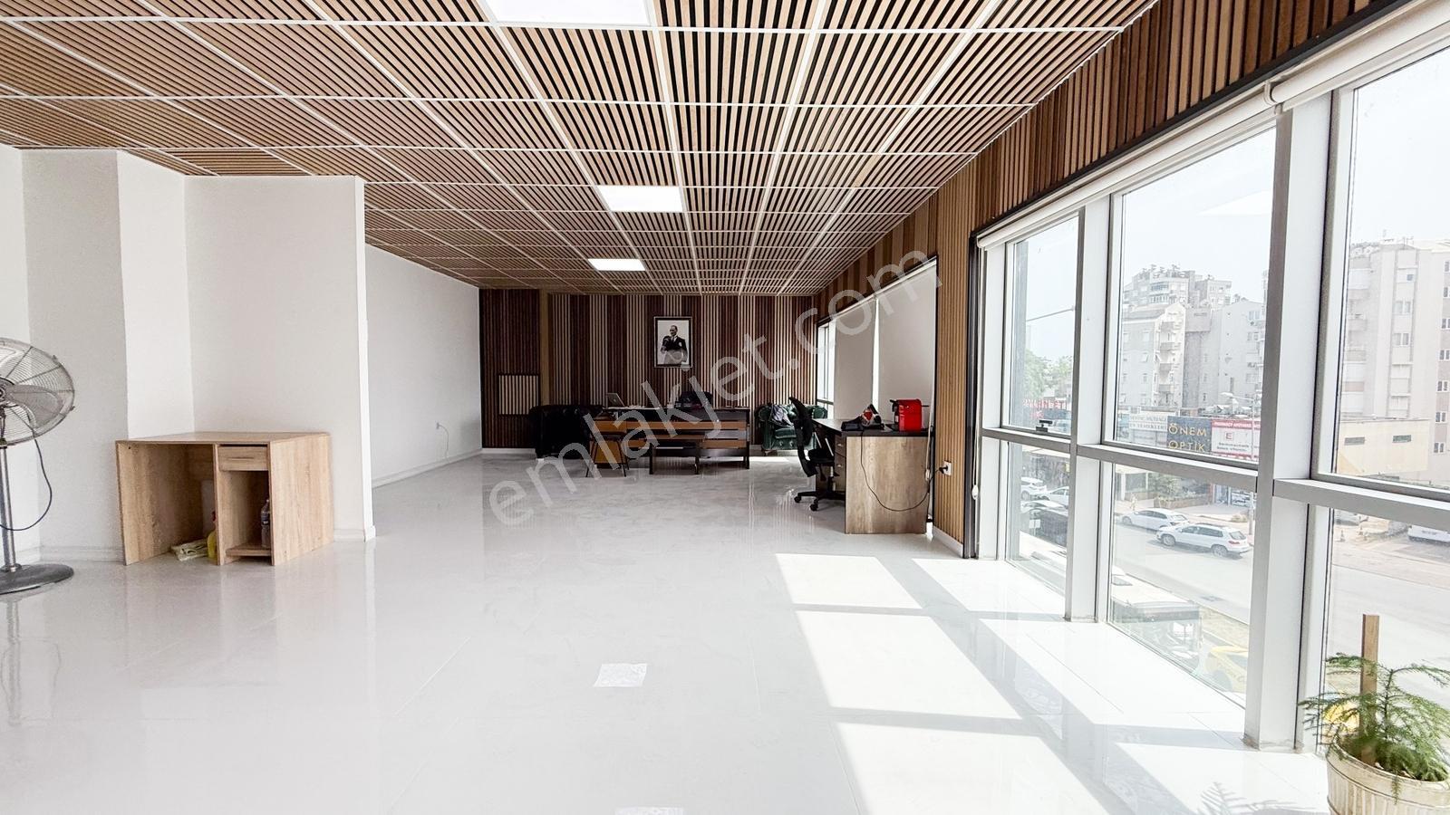 Güzeloba'da Yüksek Görünürlüğe Sahip Cadde Üzeri Kiralık İşyeri - Görsel 28