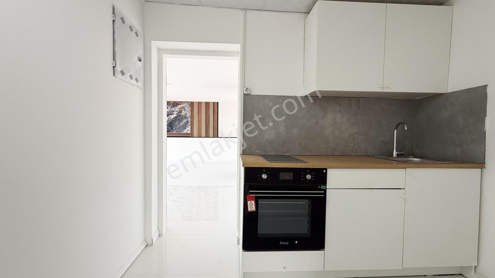 Güzeloba'da Yüksek Görünürlüğe Sahip Cadde Üzeri Kiralık İşyeri - Görsel 24