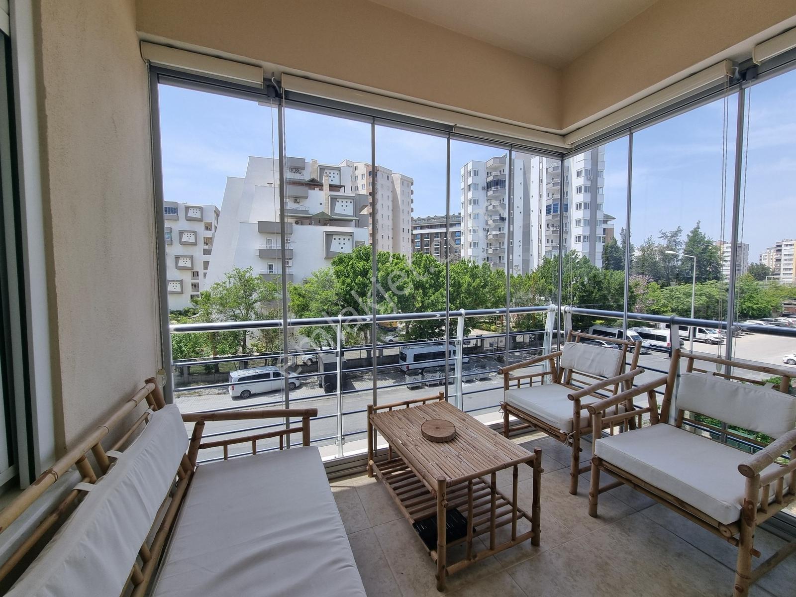 Lara Turizm Yolunda Havuzlu Sitede Deniz Manzaralı Eşyalı Daire - Görsel 2