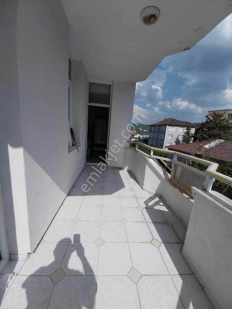 Kocaeli Gölcük İhsaniye Merkez Mahallesi Satılık 195 M² 3+1 Arakat Daire - Görsel 4