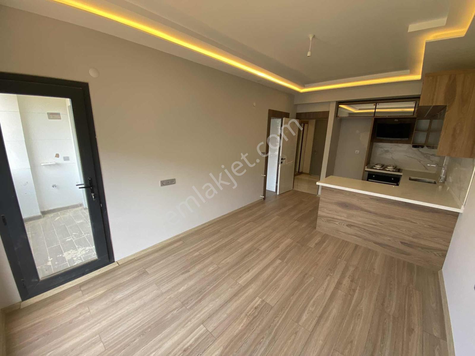 Sv 'den Çamlıbel Köyünde Havuzlu Site İçi Teraslı - Görsel 17