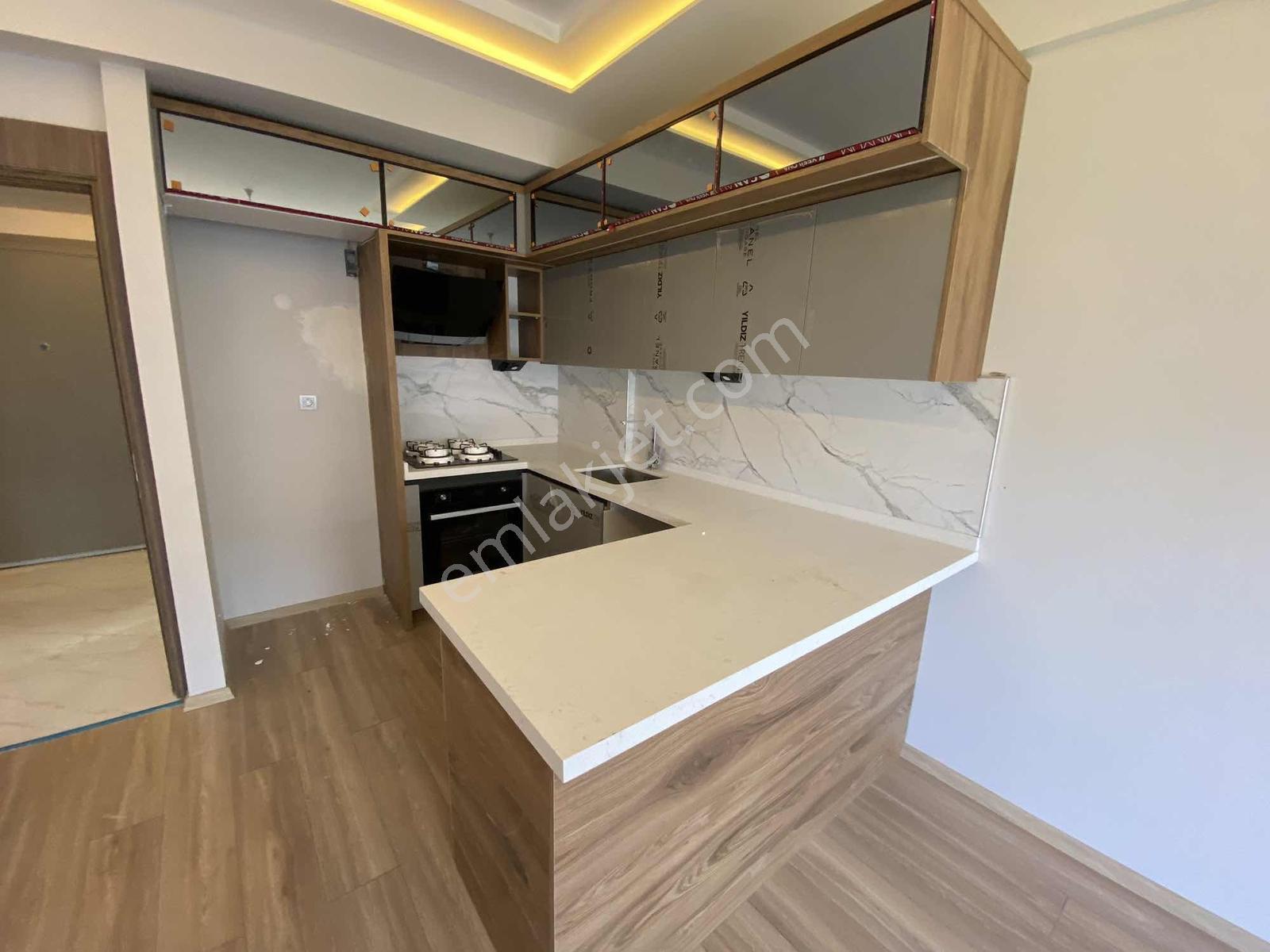 Sv 'den Çamlıbel Köyünde Havuzlu Site İçi Teraslı - Görsel 16