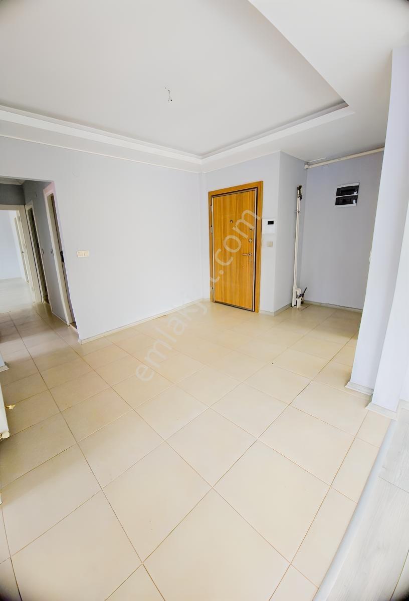 Kaşüstü Tuğra Elit Sitesi'nde 3+1 10.kat Geniş Ve Ferah Daire - Görsel 7