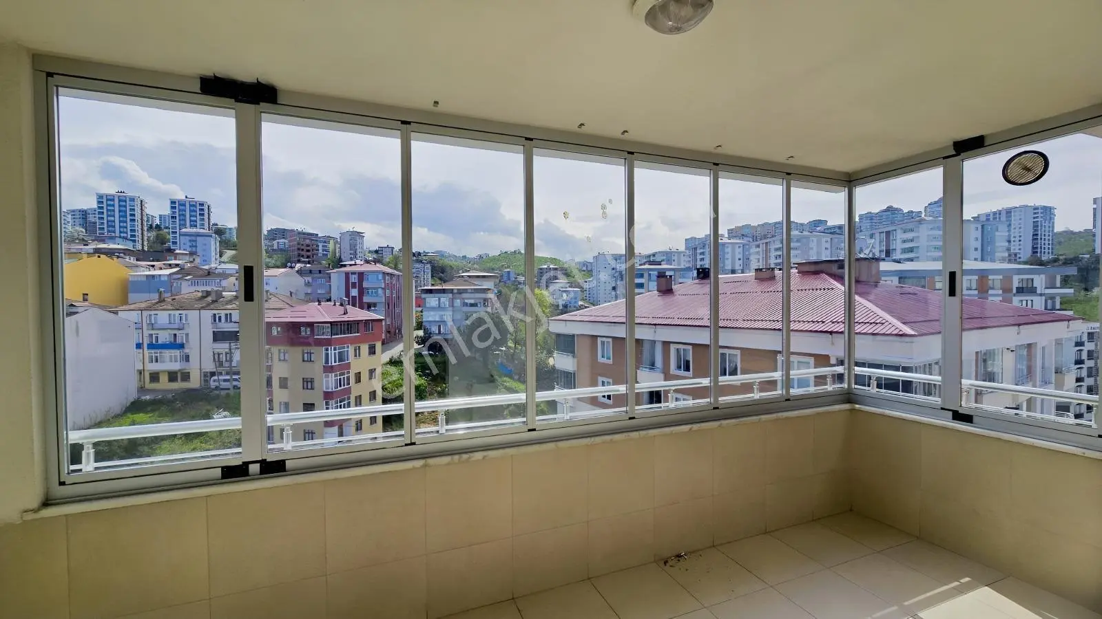 Kaşüstü Tuğra Elit Sitesi'nde 3+1 10.kat Geniş Ve Ferah Daire - Görsel 5