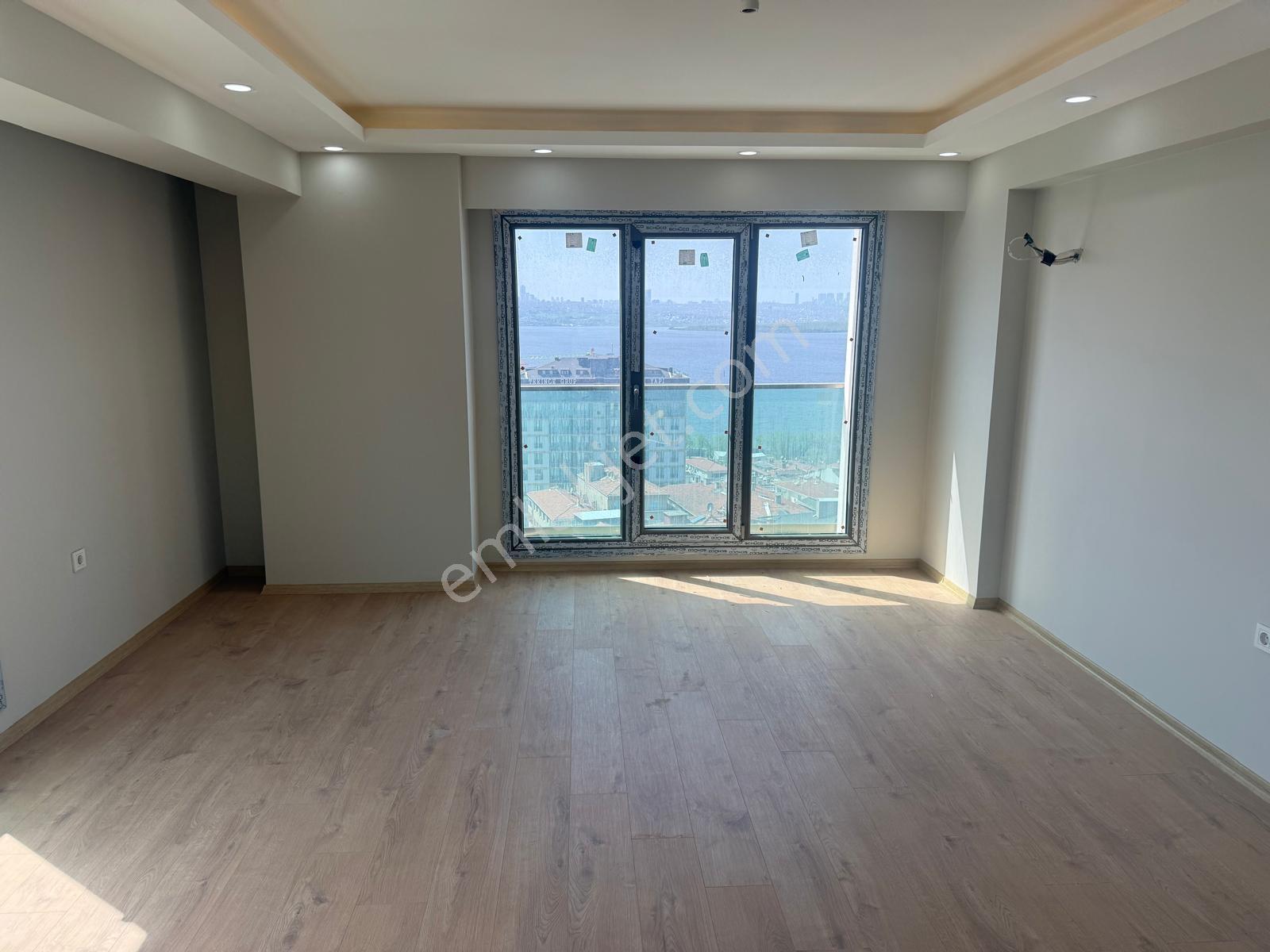 Barış'tan Site İçerisinde Göl-deniz Manzaralı Lüks 3+1 Daire - Görsel 2
