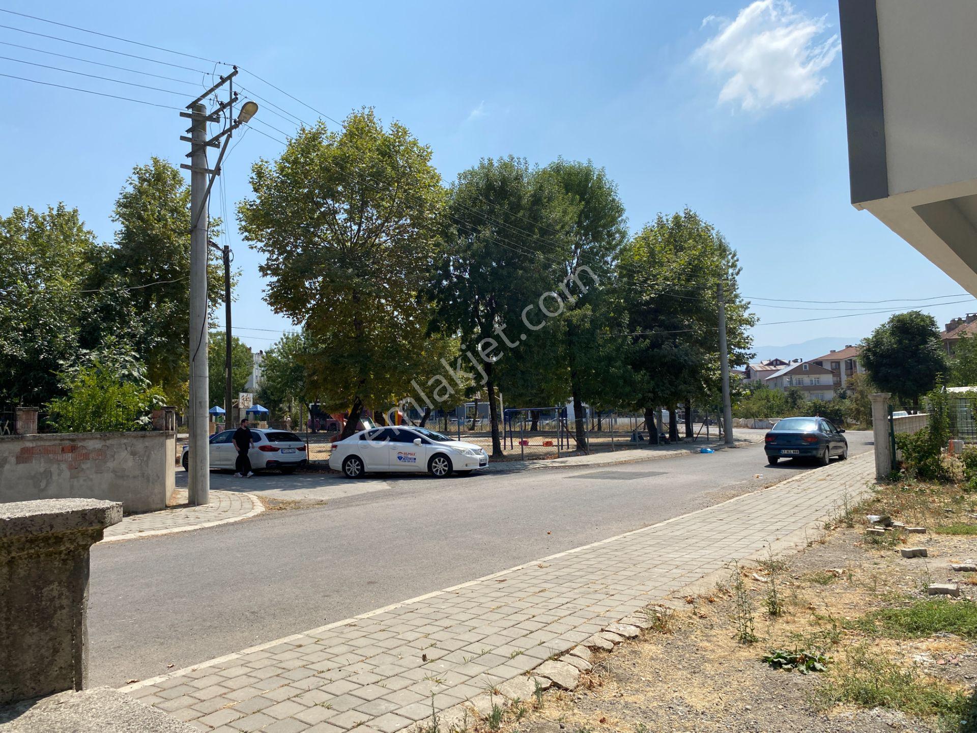 Hendek Yeni Mahallede Eşyalı 1+1 Kiralık Daire - Görsel 25