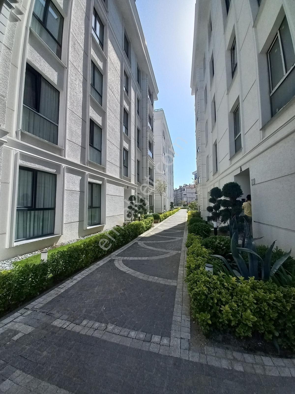 Büyükçekmece Albatrosta Deniz Manzaralı Full Konsept Dubleks - Görsel 24
