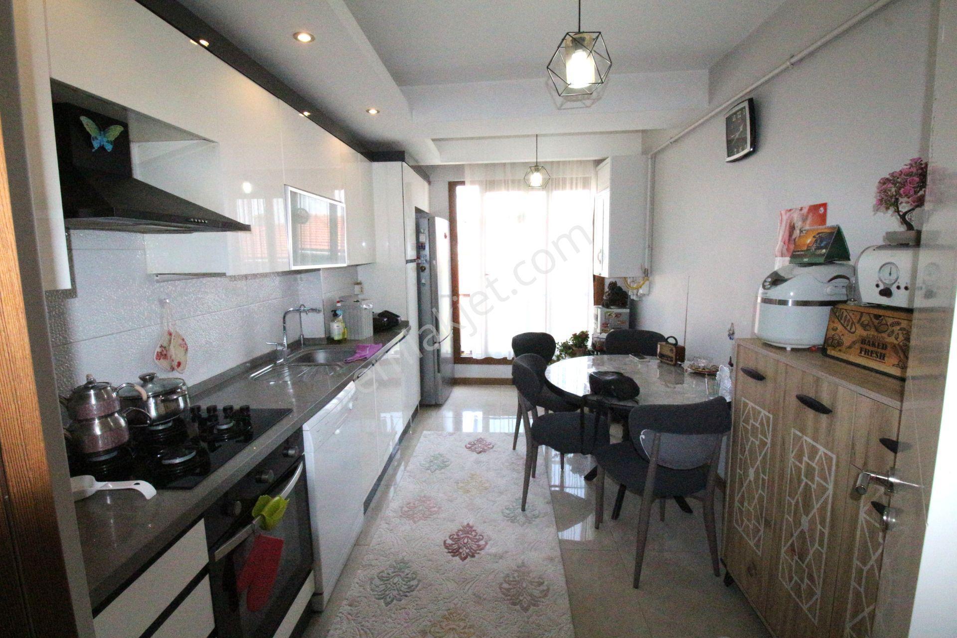 Arga'dan Buca Seyhan Mh.polis Lojmanları Yanı Satılık 3+1 Daire. - Görsel 18