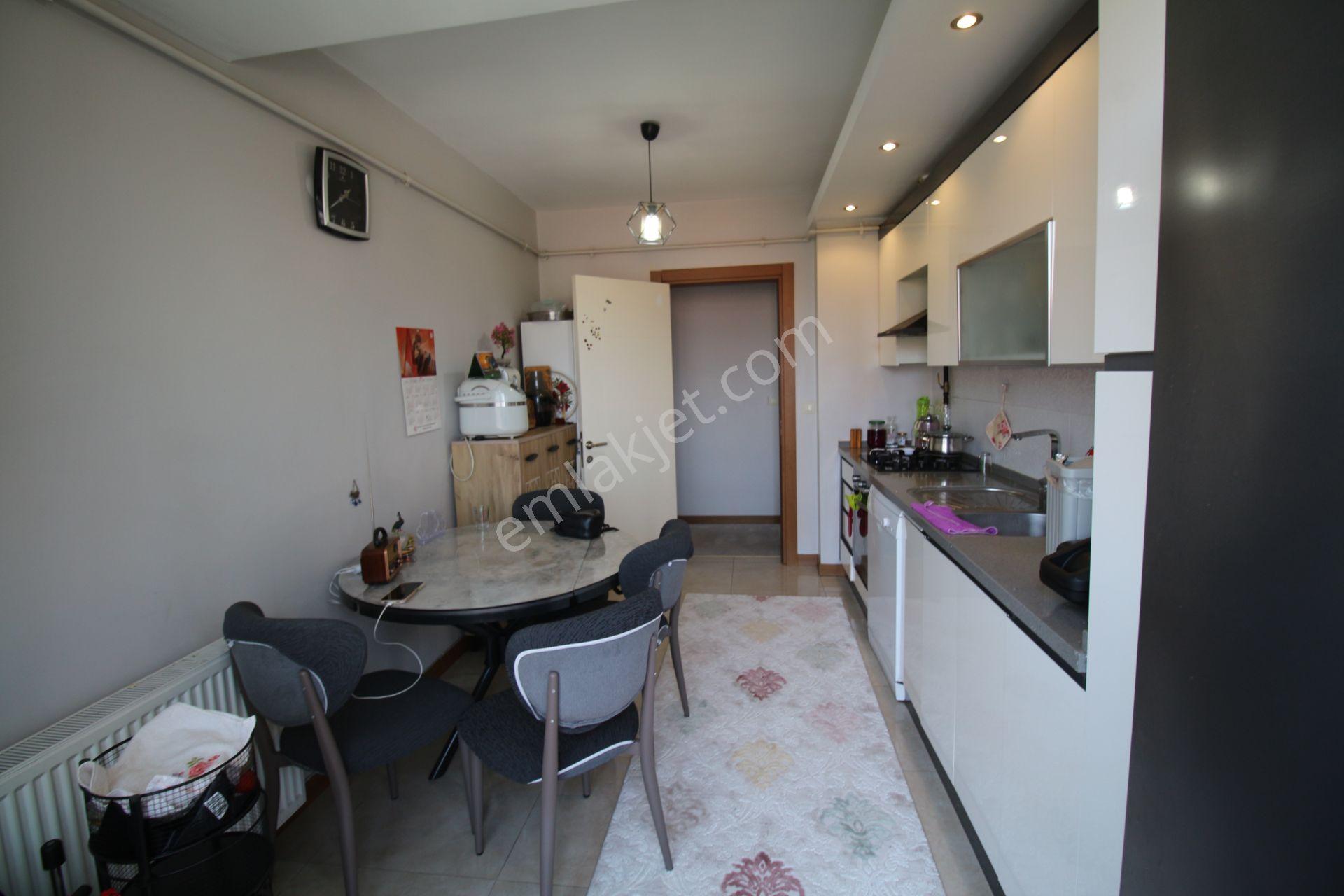 Arga'dan Buca Seyhan Mh.polis Lojmanları Yanı Satılık 3+1 Daire. - Görsel 15