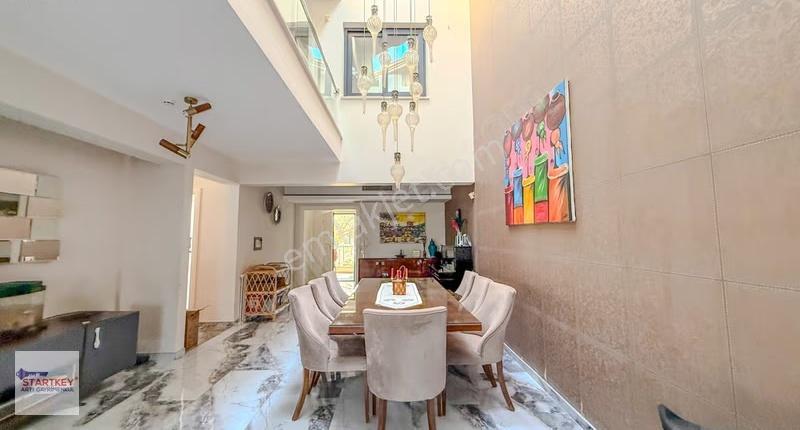 Güzelbahçe Kahramanderede Site İçi 5+1 Satılık Tripleks Villa - Görsel 3