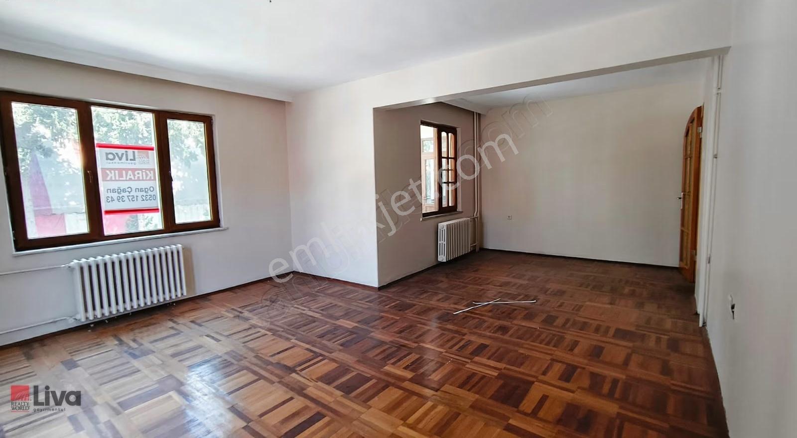 Liva Dan Bahçelievlerh De Yavuzunu Tam Karşısında Kiralık Daire. - Görsel 2