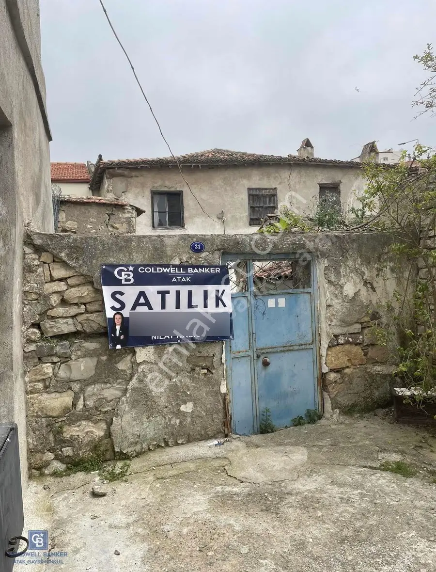 Urla Sanat Sokağı Yeni Mahalle Avlulu Ve Kuyulu Kargir Ev - Görsel 4