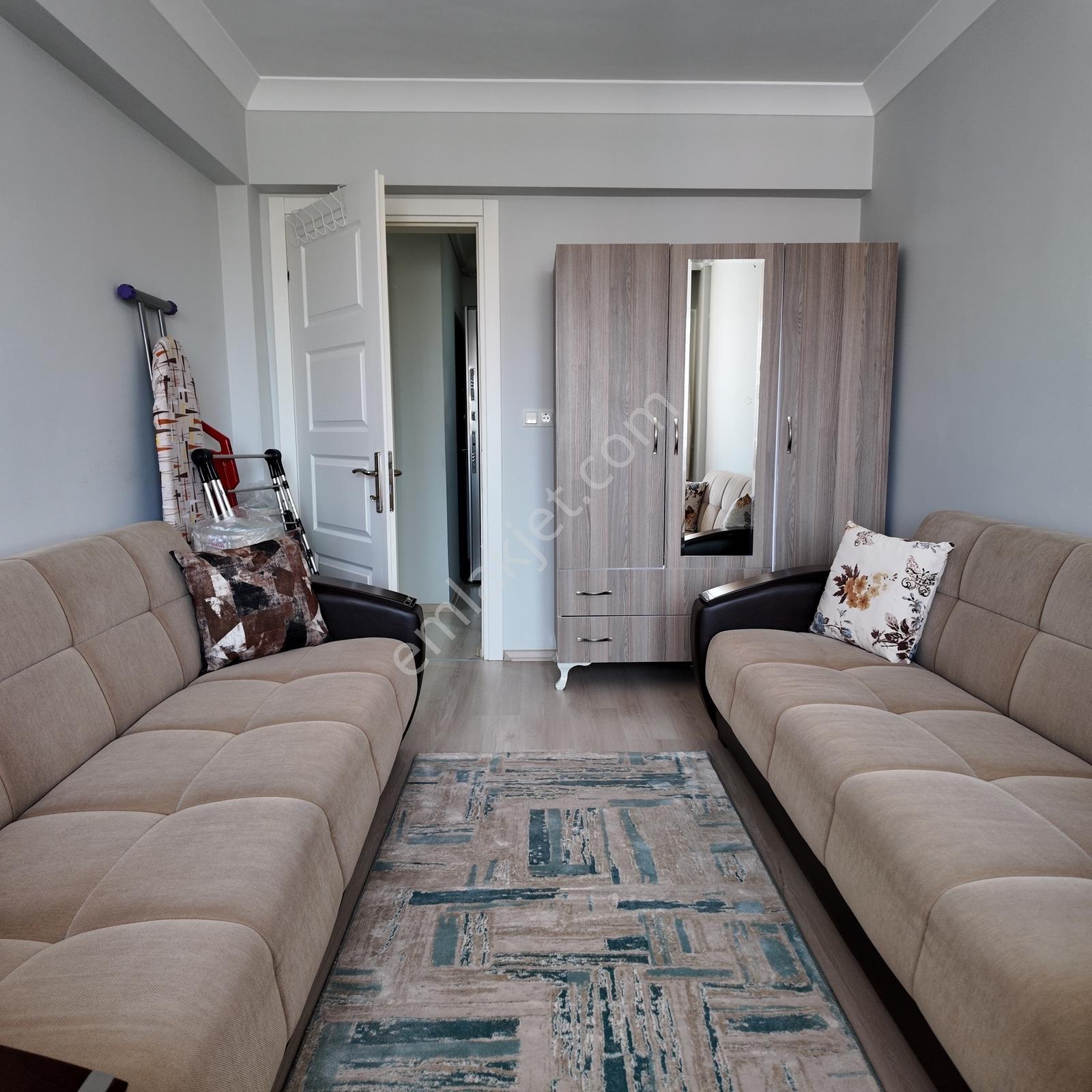 Umut Parkı Mevkii Bakımlı Büyük 78 M2 1+1 Asansörlü Daire - Görsel 3