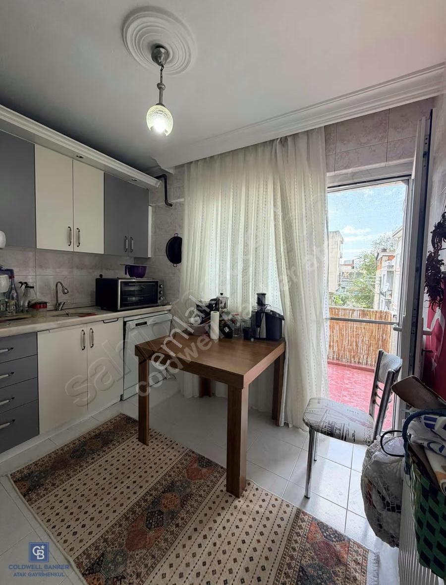 Buca Fırat Mahallesinde 4+1 Ara Kat 170m2 Bakımlı Daire - Görsel 6