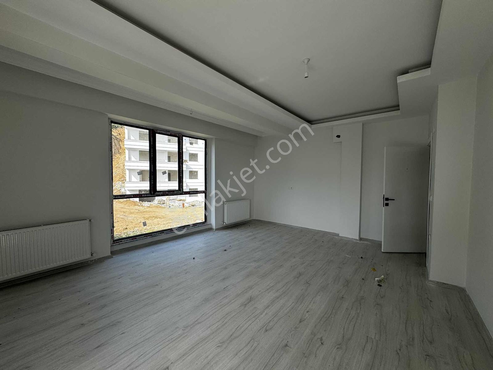 Denize 200 Metre Mesafede Sıfır 2+1 (90m2) (eminevim Uygunluğu) - Görsel 3