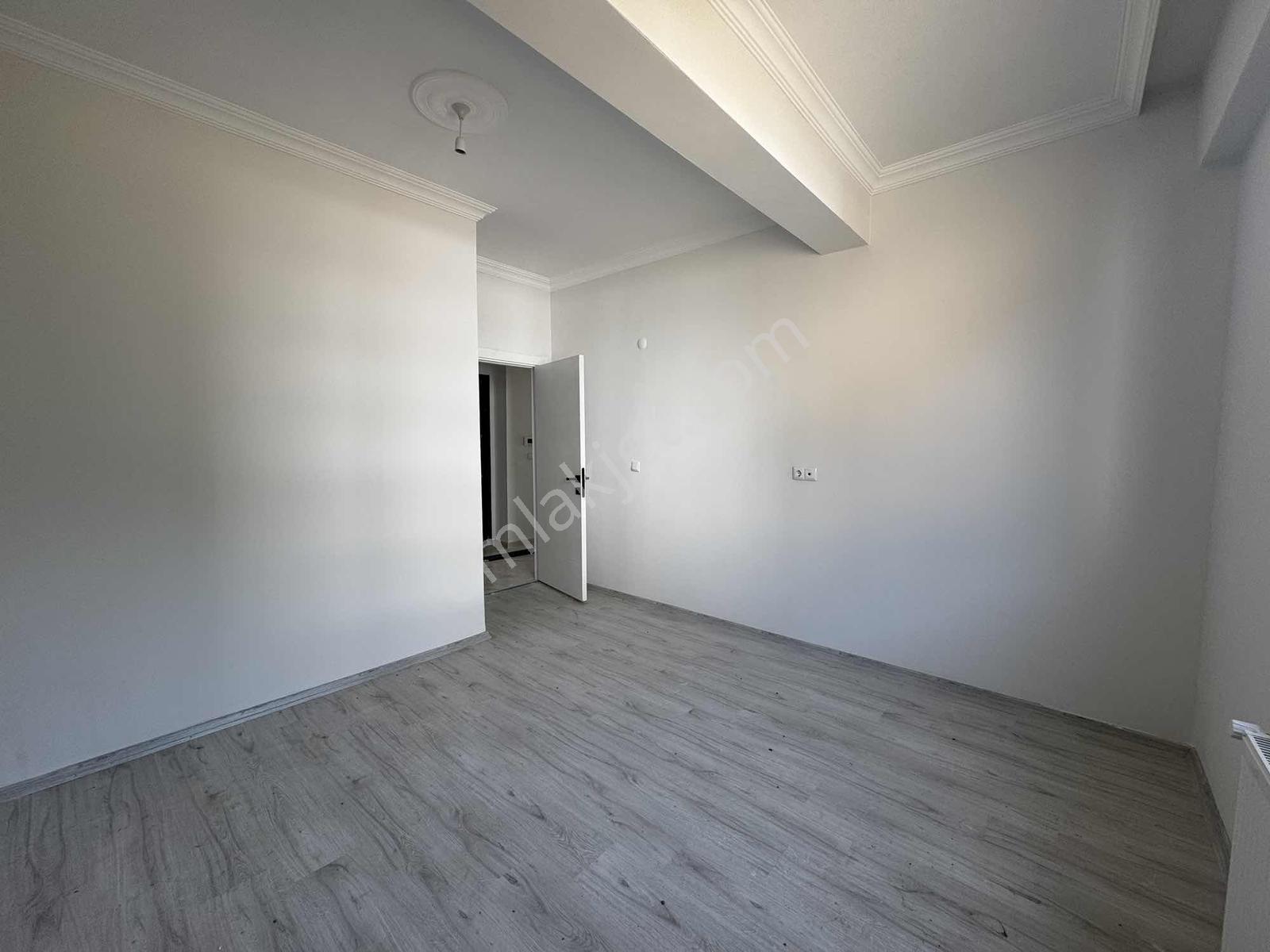 Denize 200 Metre Mesafede Sıfır 2+1 (90m2) (eminevim Uygunluğu) - Görsel 16