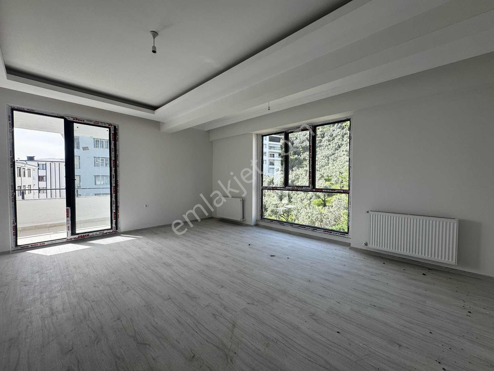 Denize 200 Metre Mesafede Sıfır 2+1 (90m2) (eminevim Uygunluğu) - Görsel 23