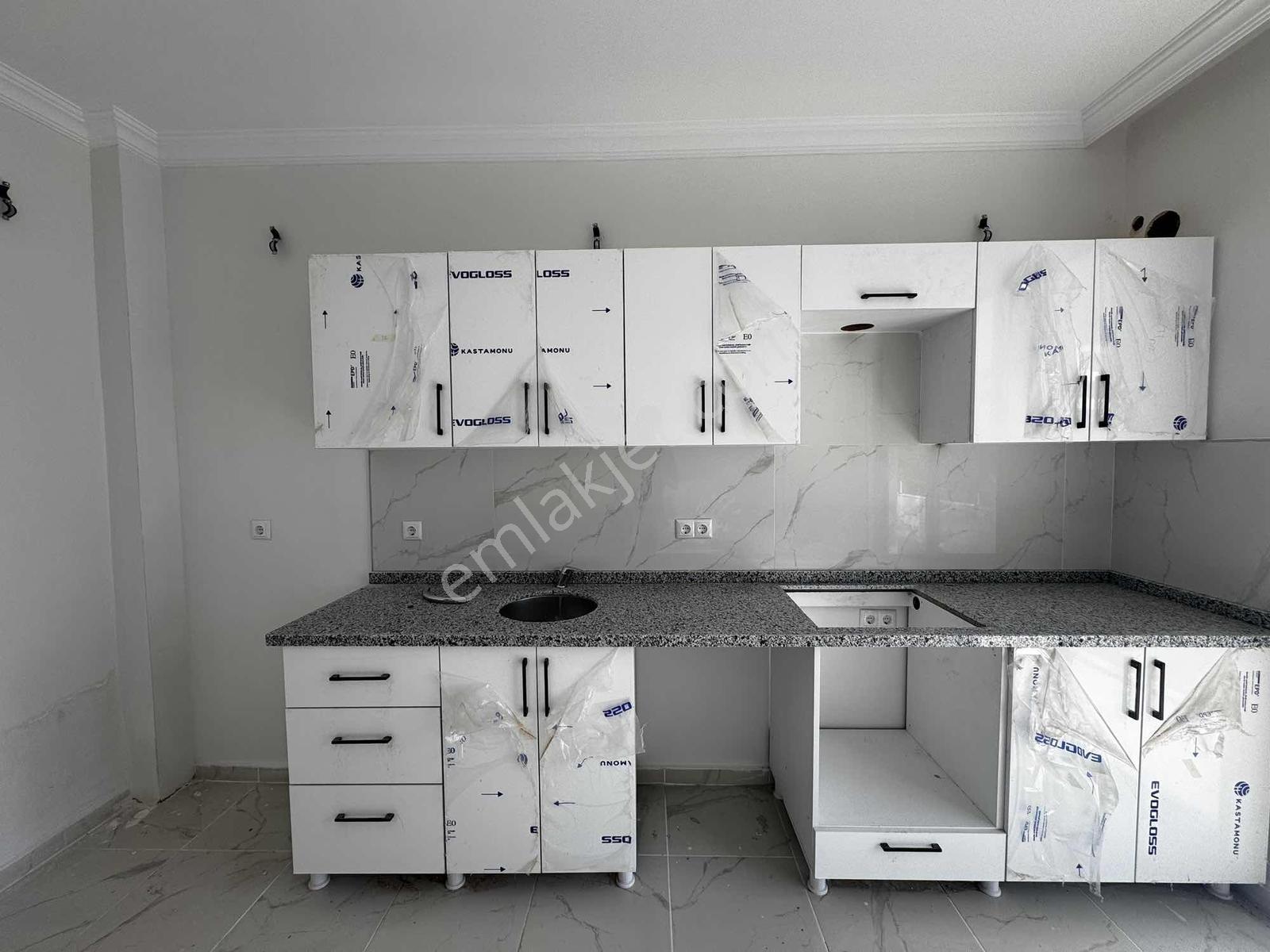 Denize 200 Metre Mesafede Sıfır 2+1 (90m2) (eminevim Uygunluğu) - Görsel 5
