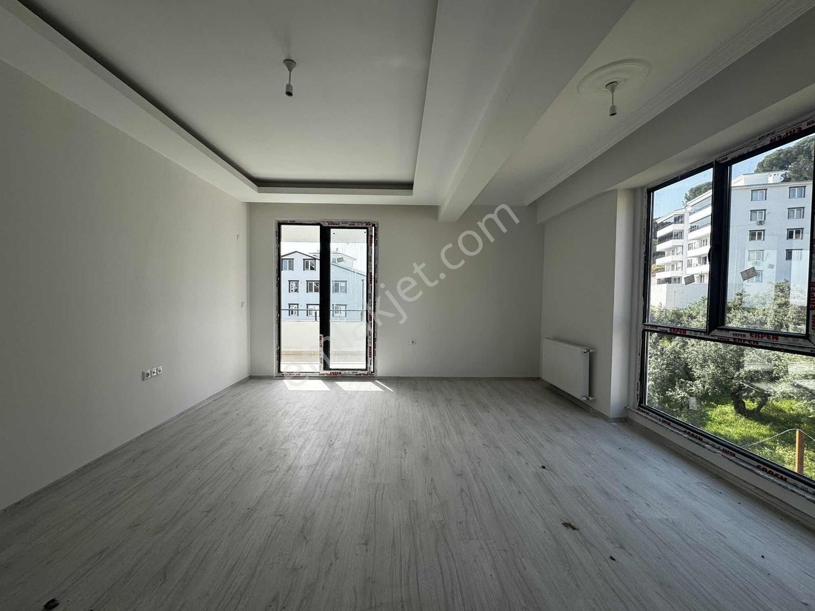 Denize 200 Metre Mesafede Sıfır 2+1 (90m2) (eminevim Uygunluğu) - Görsel 11