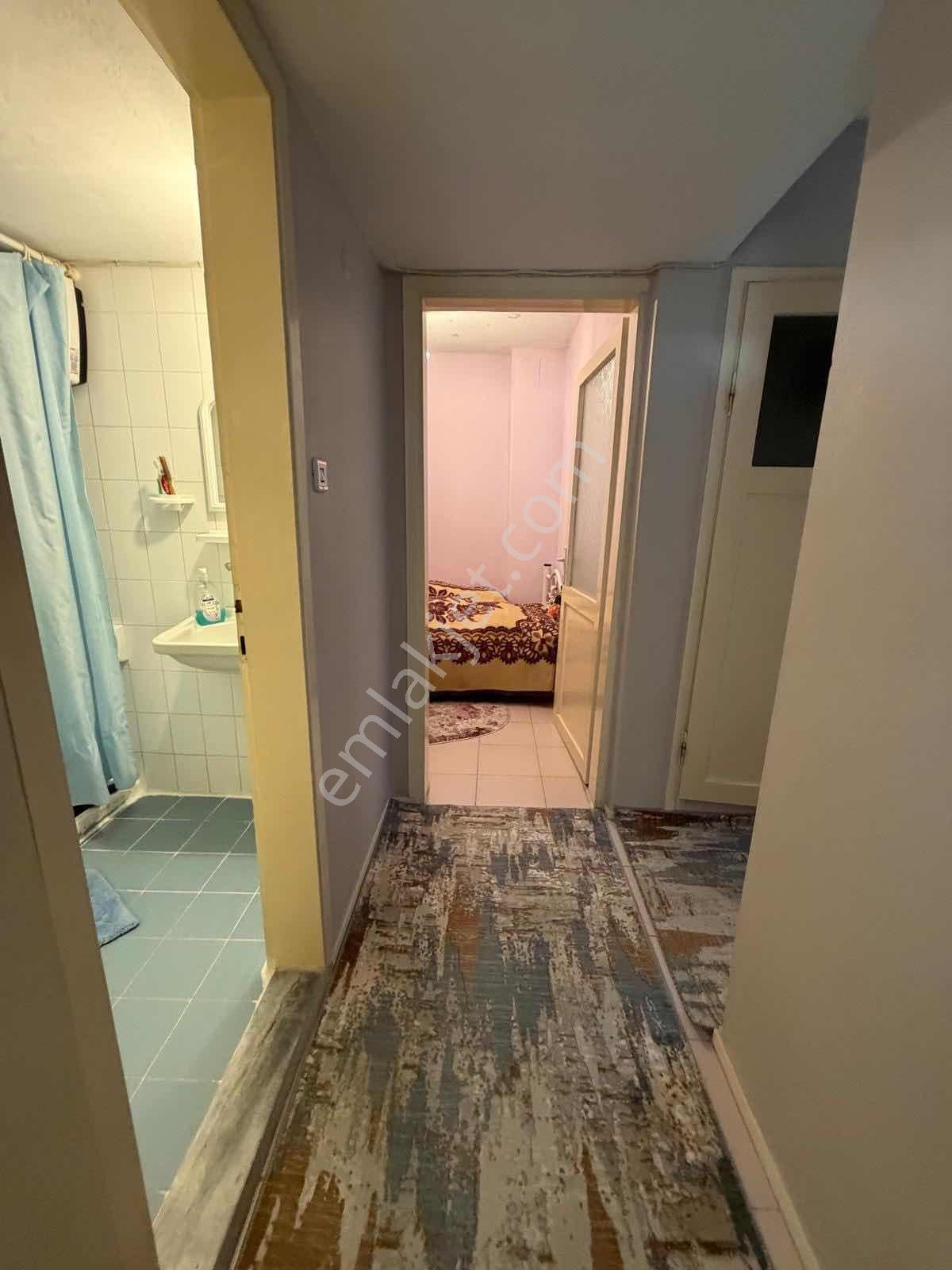 Türker Emlak 3+1 110 M2 Önü Açık Bakımlı Ara Kat Çift Balkon - Görsel 15
