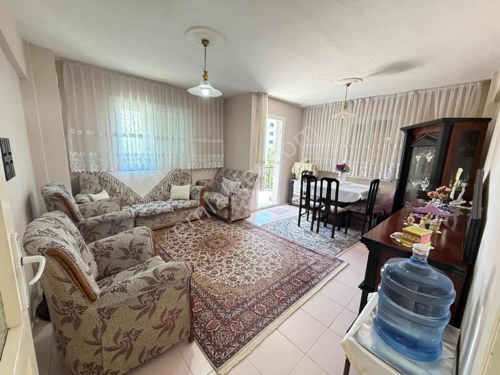 Türker Emlak 3+1 110 M2 Önü Açık Bakımlı Ara Kat Çift Balkon - Görsel 24