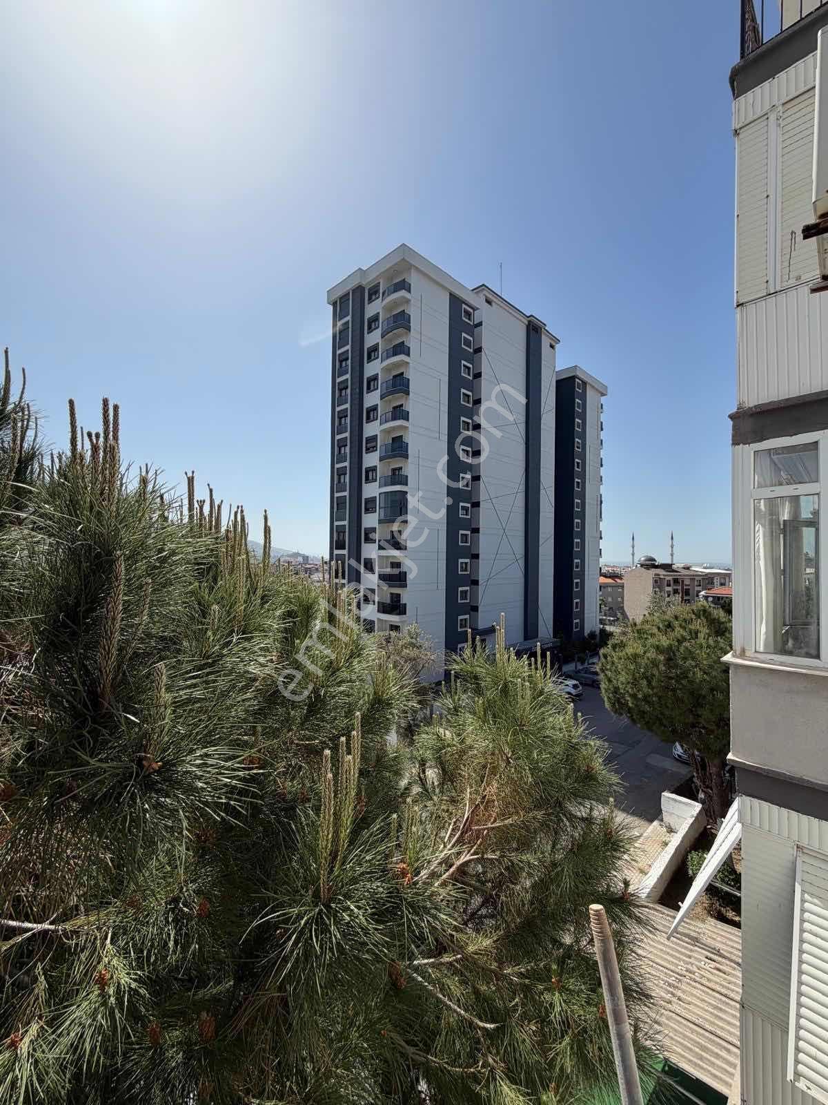 Türker Emlak 3+1 110 M2 Önü Açık Bakımlı Ara Kat Çift Balkon - Görsel 27