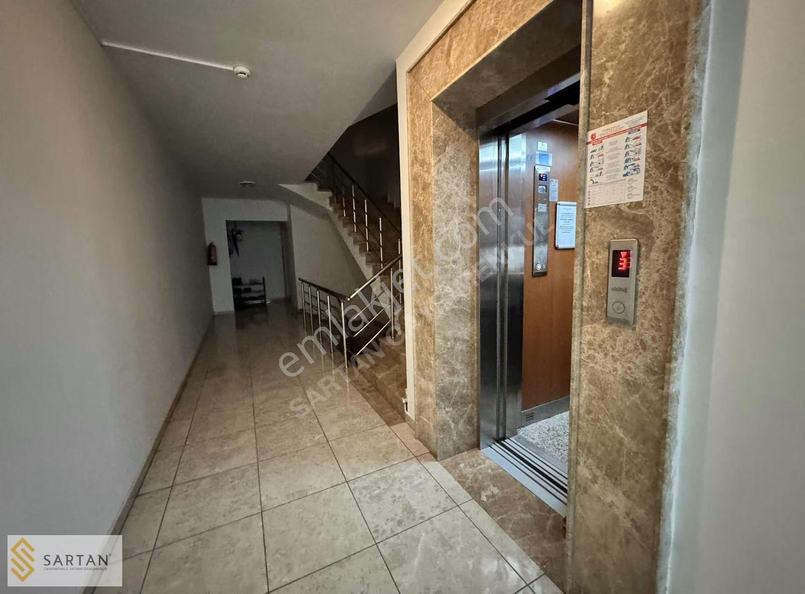 Kayapa Çamlık'ta Bulvara Cephe Site İçi 4+1 Geniş Daire - Görsel 26