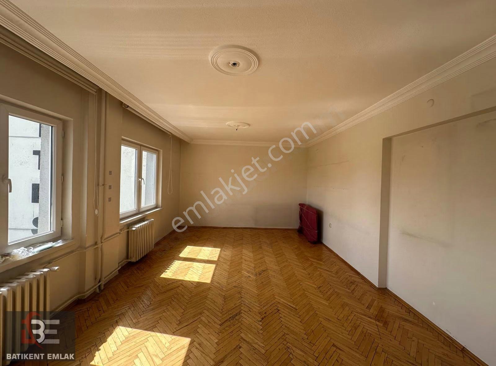 Batıkent Emlak'tan Batı Sitesi Mah Ara Kat 3+1 Asansörlü - Görsel 29