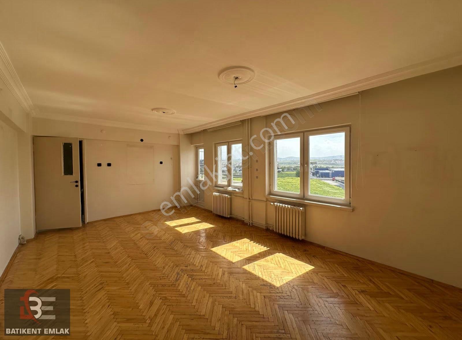 Batıkent Emlak'tan Batı Sitesi Mah Ara Kat 3+1 Asansörlü - Görsel 19