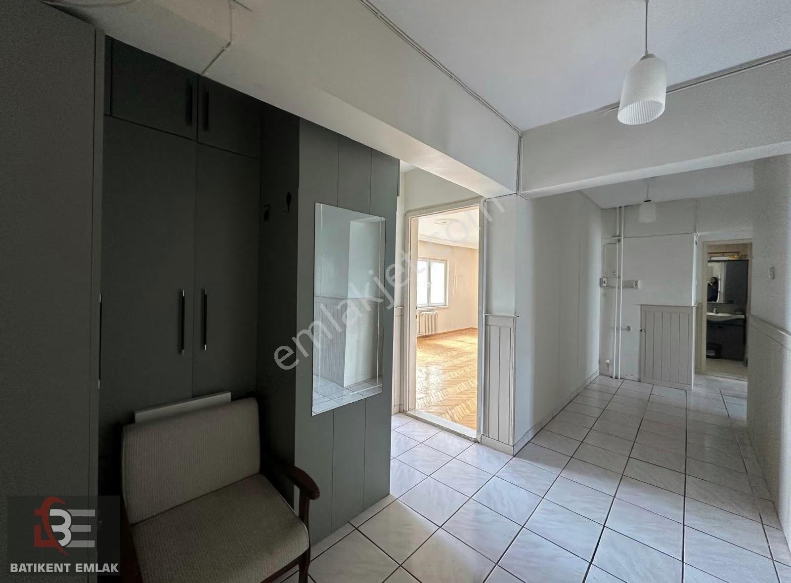 Batıkent Emlak'tan Batı Sitesi Mah Ara Kat 3+1 Asansörlü - Görsel 7