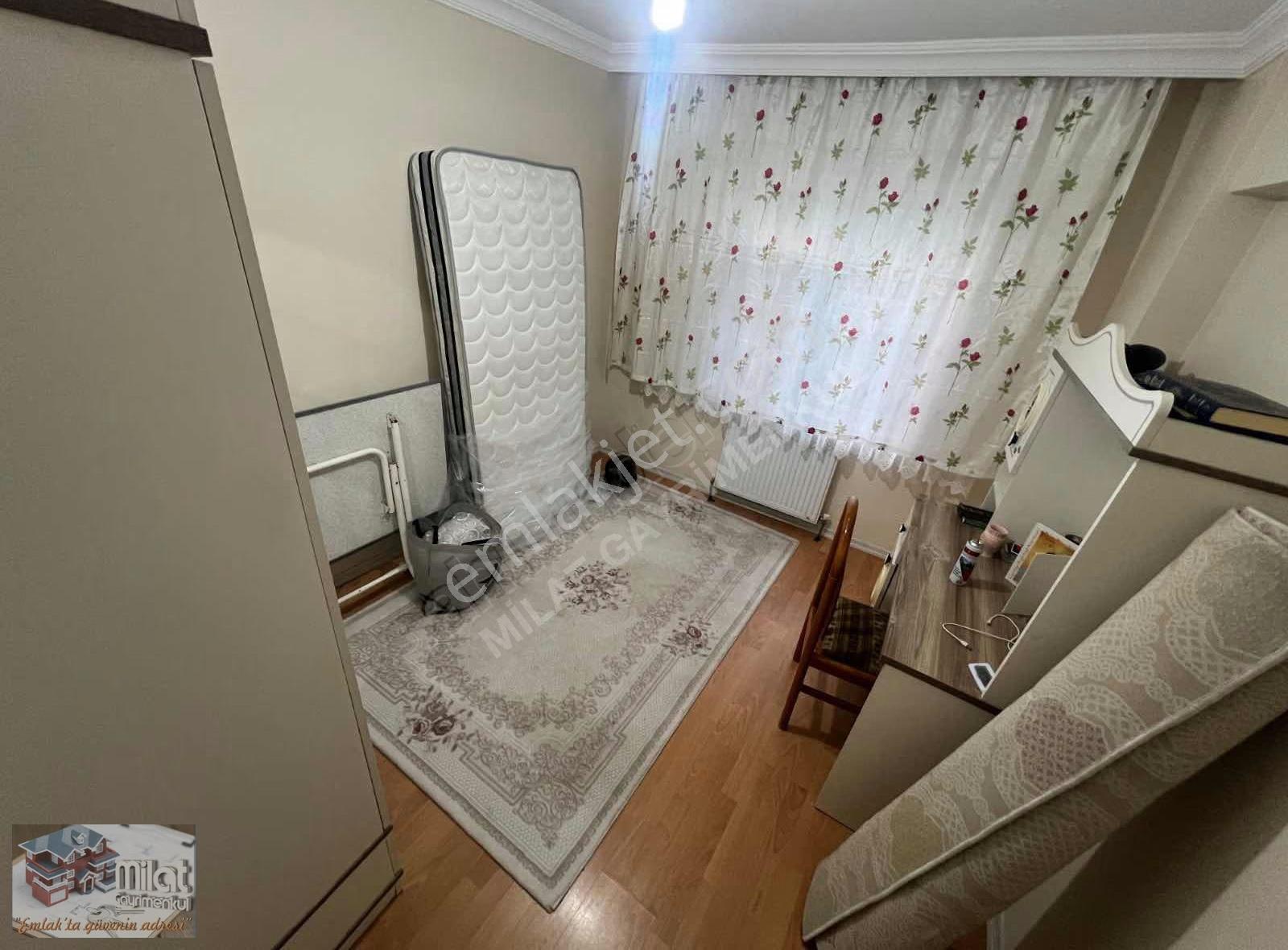 Plevne Mah Caddede Yapılı 3+1 Bk Salon Bağımsız - Görsel 7