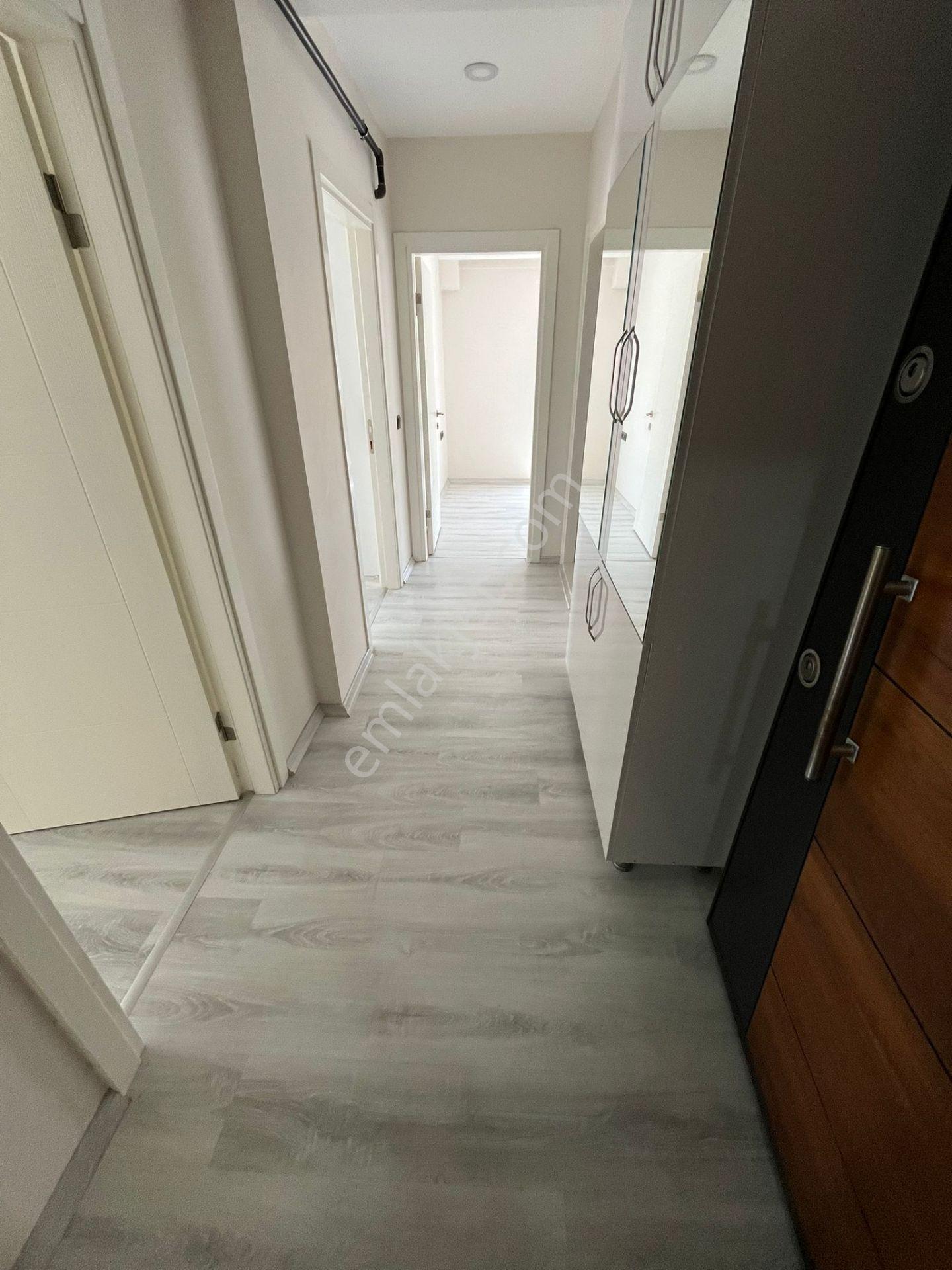 Kuşadası Merkezde Yeni Bina 2+1 Kiralık - Görsel 11