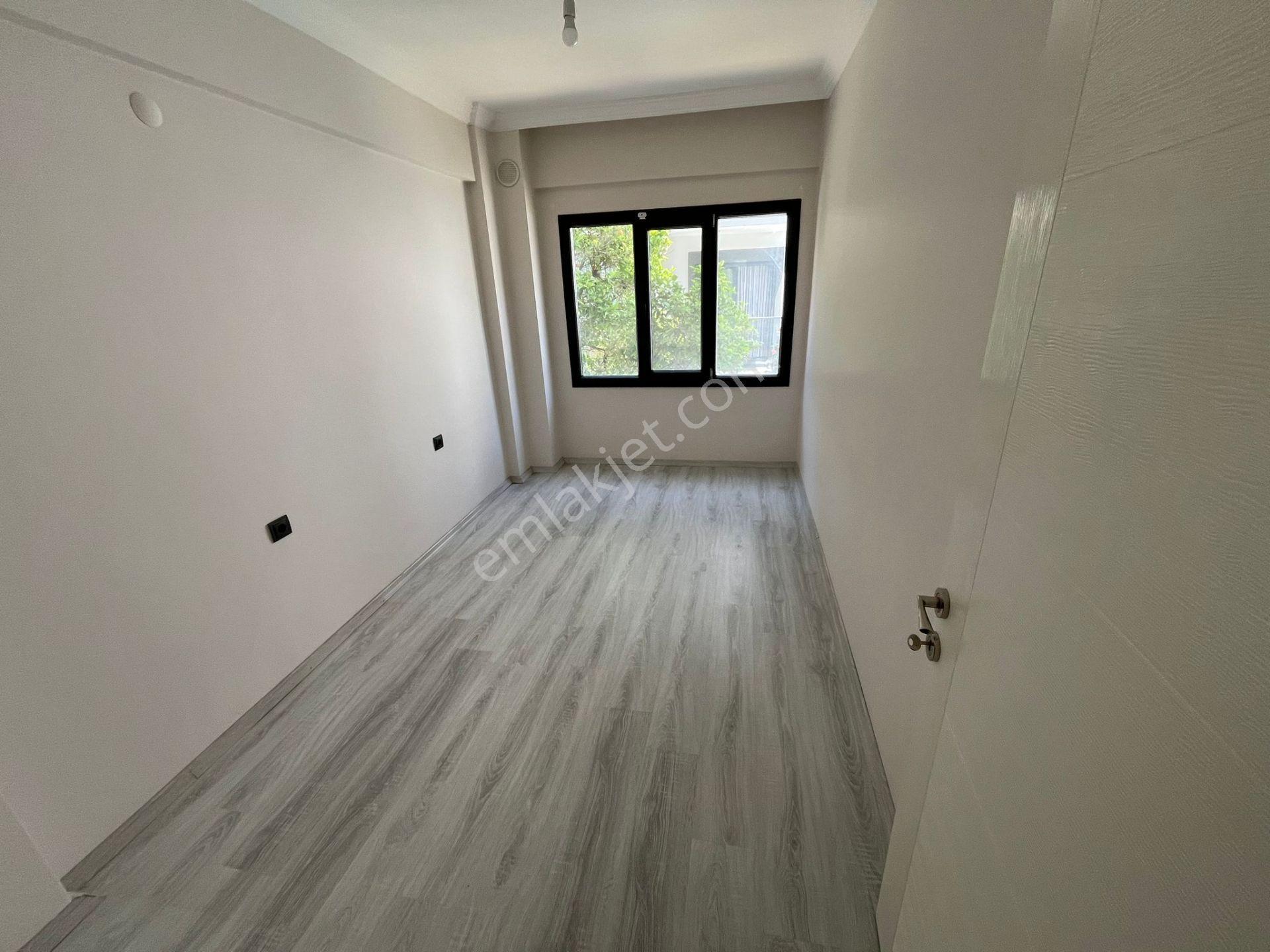 Kuşadası Merkezde Yeni Bina 2+1 Kiralık - Görsel 15