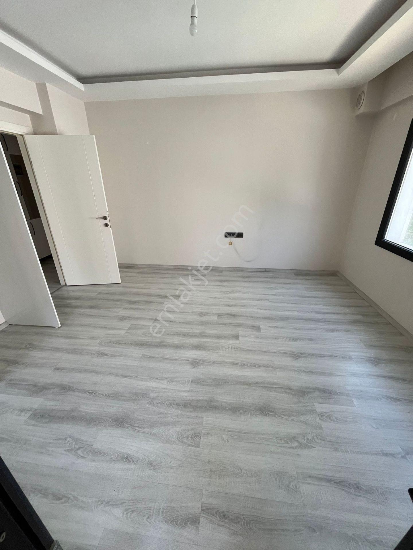 Kuşadası Merkezde Yeni Bina 2+1 Kiralık - Görsel 10