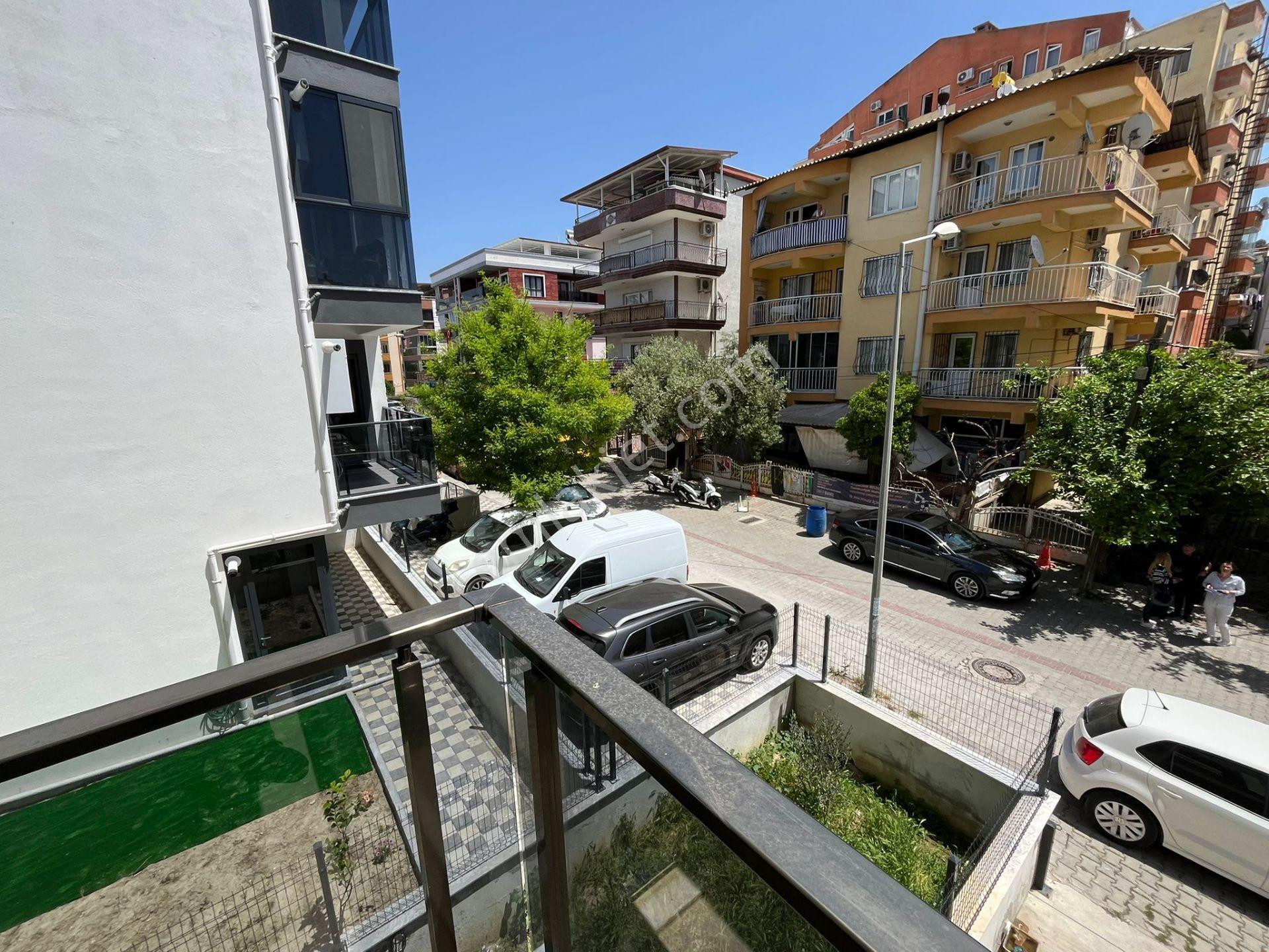 Kuşadası Merkezde Yeni Bina 2+1 Kiralık - Görsel 8