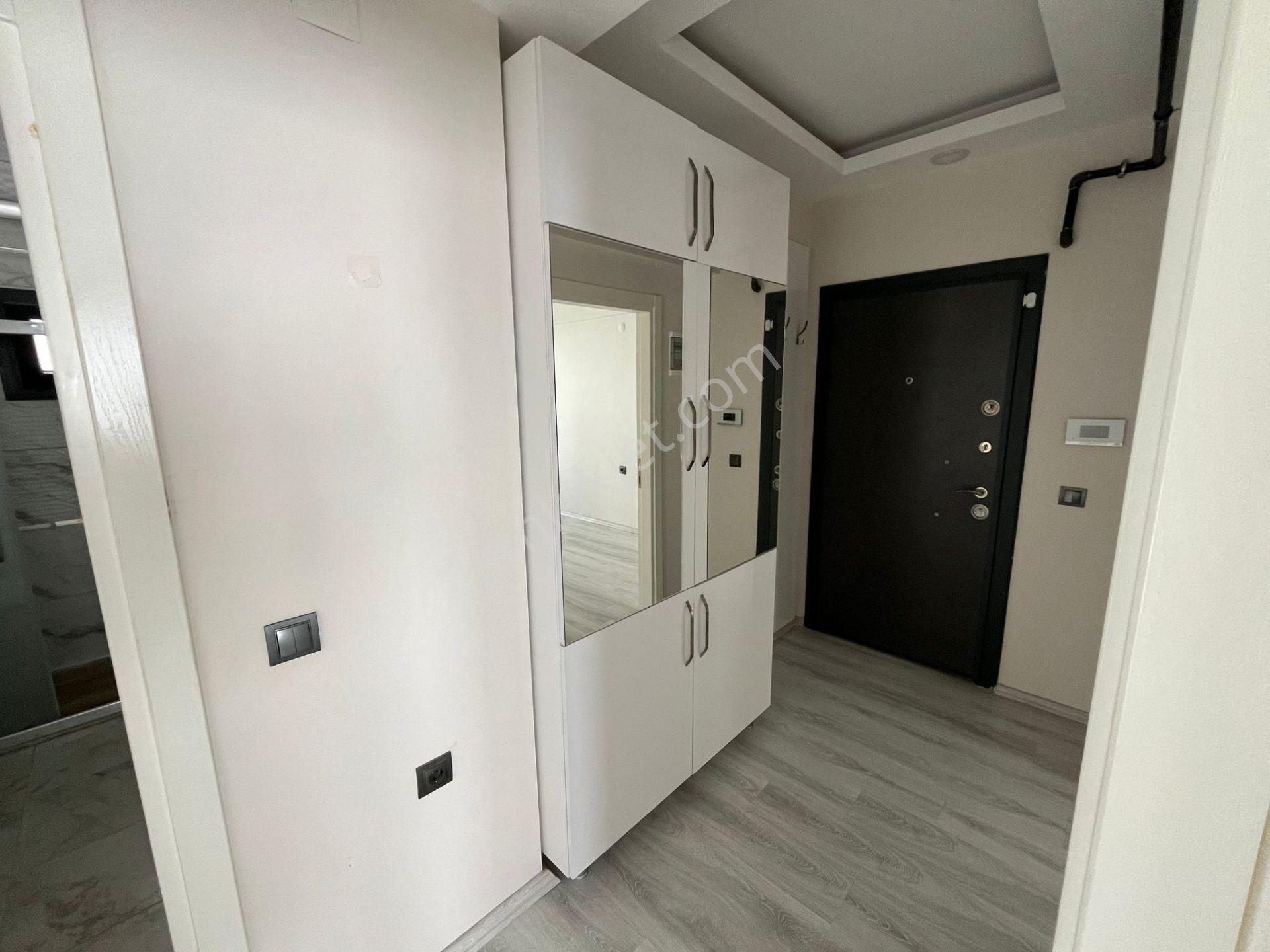 Kuşadası Merkezde Yeni Bina 2+1 Kiralık - Görsel 16