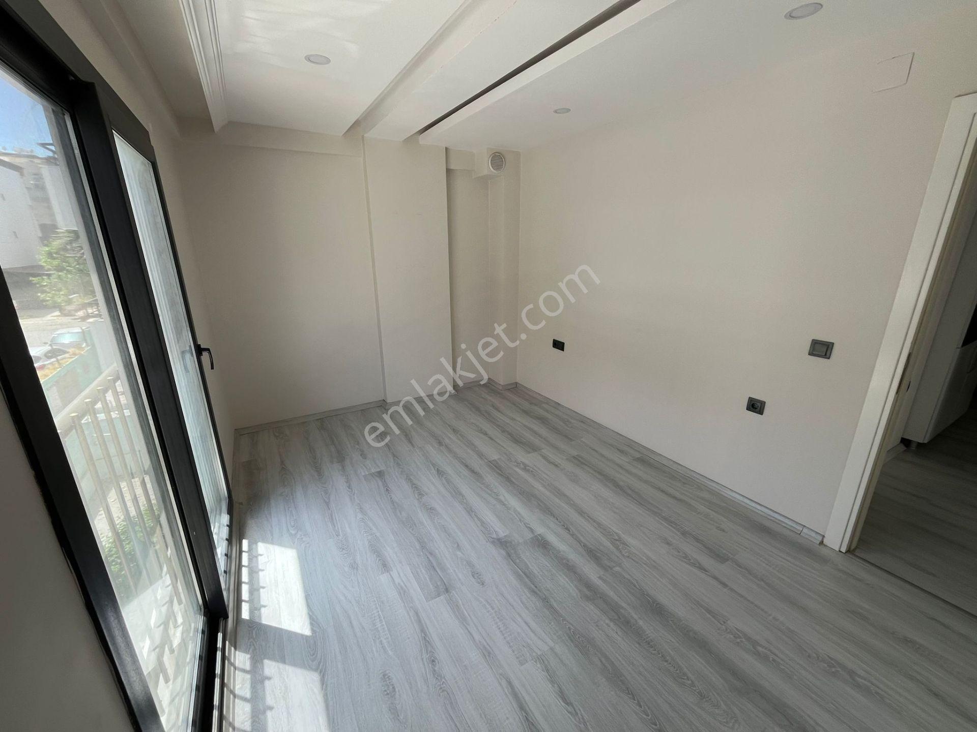 Kuşadası Merkezde Yeni Bina 2+1 Kiralık - Görsel 19