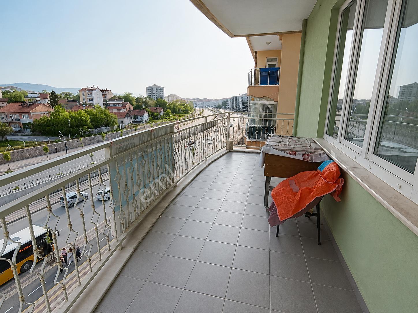 Paşaköşkünde 4+1 Full Yapılı Asansörlü 4 Ara Kat Satılık Daire - Görsel 32