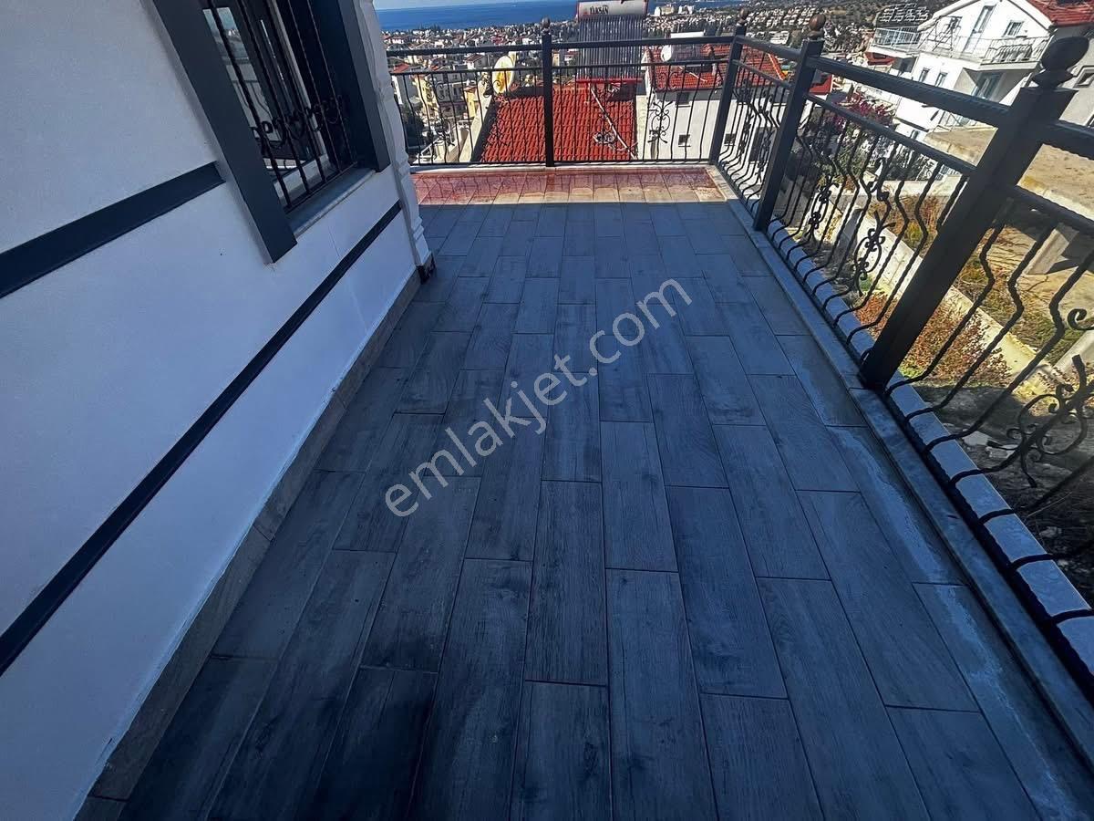 Acil Satılık Kuşadasın Da Deniz Manzaralı 3+2 Villa - Görsel 30