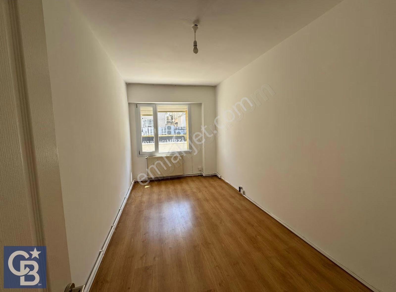 Aliağa Merkezde Zeytinli Parkın Karşısında Satılık 3+1 Daire - Görsel 2