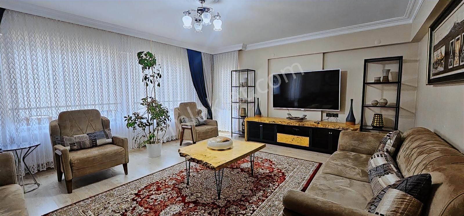 Akpınar Mahallesi 230 M² 4+1 Geniş Aileler İçin Satılık Daire - Görsel 32