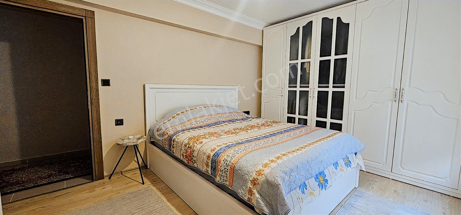 Akpınar Mahallesi 230 M² 4+1 Geniş Aileler İçin Satılık Daire - Görsel 7